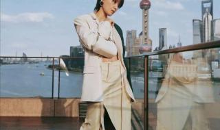 李宇春周笔畅15年后再同框
